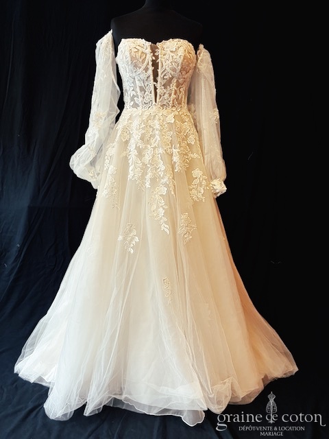 Cosmobella - Modèle 8216 - robe de mariée