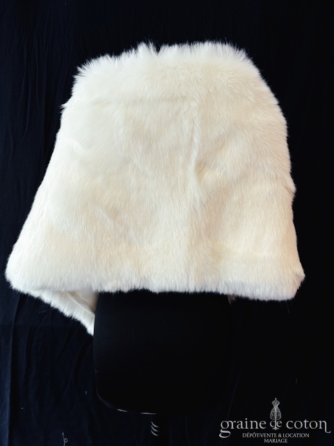 L&T Couture - Étole en fausse fourrure ivoire - robe de mariée