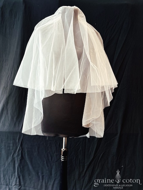 Création - Voile court en tulle fluide ivoire clair - robe de mariée