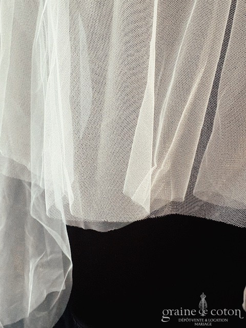 Création - Voile court en tulle fluide ivoire clair - robe de mariée
