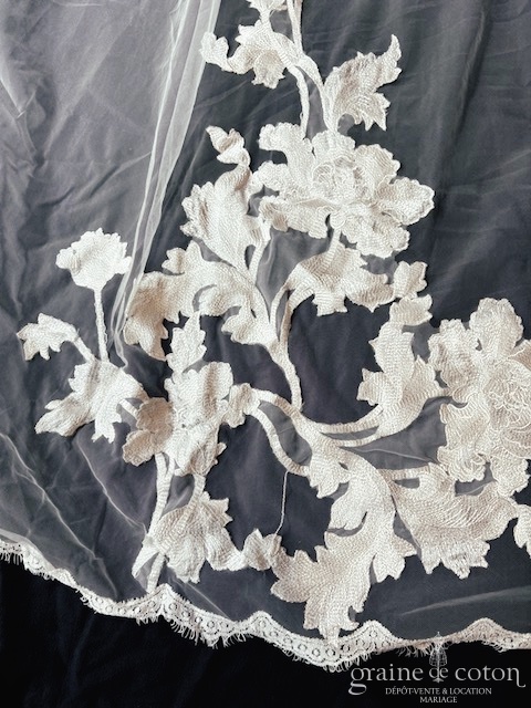 Pronovias - Voile long de 300 cm en tulle ivoire clair bordé de guipure - robe de mariée