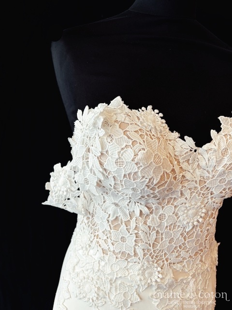 Caroline Castigliano - Rosalee avec ses manches amovibles - Robes de mari&eacute;e - Graine de coton - Dépôt-vente et location de robes de mariée