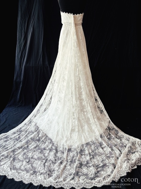 Réf. 6822 - Rime Arodaky - Dust - Robes de mari&eacute;e - Graine de coton - Dépôt-vente et location de robes de mariée à Paris