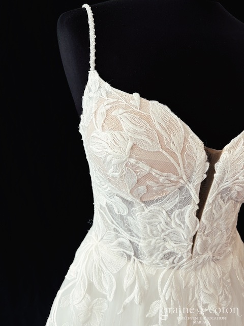 Réf. 6825 - Pronovias - Lleane - Robes de mari&eacute;e - Graine de coton - Dépôt-vente et location de robes de mariée à Paris