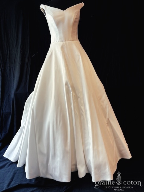 Réf. 6841 - Suzanne Neville - Saphire - Robes de mari&eacute;e - Graine de coton - Dépôt-vente et location de robes de mariée à Paris