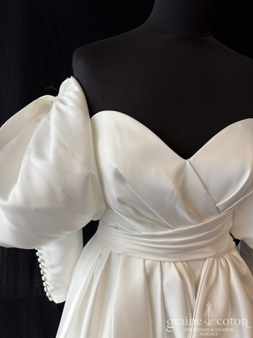Réf. 6848 - Pronovias - Sonia - Robes de mari&eacute;e - Graine de coton - Dépôt-vente et location de robes de mariée à Paris