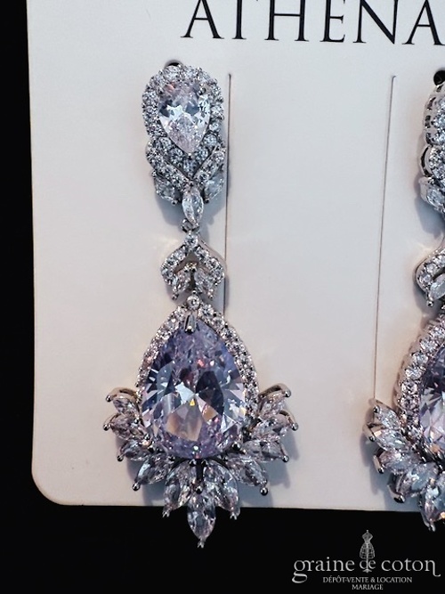 Réf. 6873 - Athena - Boucles d'oreilles pendantes en strass - Accessoires de mari&eacute;e - Graine de coton - Dépôt-vente et location de robes de mariée à Paris