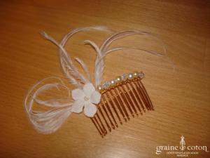 Au fil perlé - Peigne Impératrice avec fleur et plumes