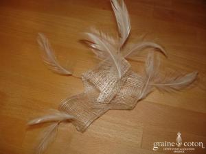 Création Alexia de Paris - Bibi en abaca et plumes ivoire