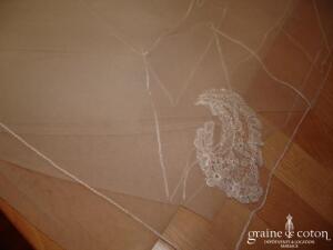 Cymbeline - Voile long ivoire en tulle avec guipure de dentelle