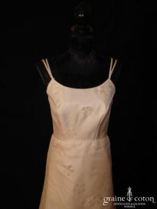 Catherine Varnier - Robe une pièce en soie et triple organza de soie ivoire