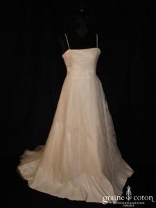 Mariées de Paris - Robe empire en dentelle et tulle ivoire