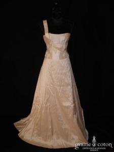 Mariées de Paris - Robe deux pièces en soie sauvage ivoire avec guipure de dentelle