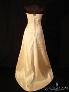 Mariées de Paris - Robe taille empire en mikado de soie ivoire
