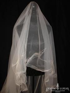Pronovias - Voile long 3,50 mètres ivoire bordé de 5 rangées de point de chaînette