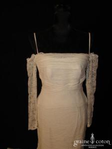 Rosi Strella - Robe une pièce ivoire taille basse en fine dentelle avec manches amovibles