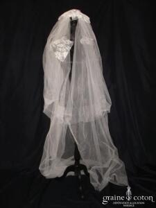 Voile long en tulle ivoire clair avec guipure de dentelle à poser