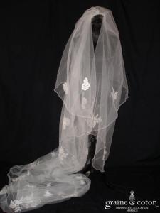 Pronovias - Voile long Niagara en tulle ivoire avec guipure de dentelle argentée