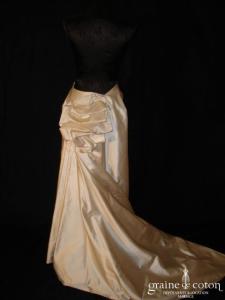 Monique Germain - Jupe longue droite et drapée en soie ivoire