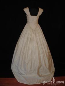 Jacqueline Dourthe - Robe une pièce avec bretelles en soie sauvage ivoire