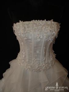 Création - Robe deux pièces blanche en mouchoirs d'organza et Swarovski