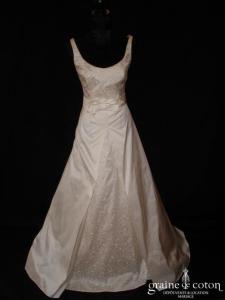 Béatrice Créations - Robe taille empire en soie sauvage ivoire