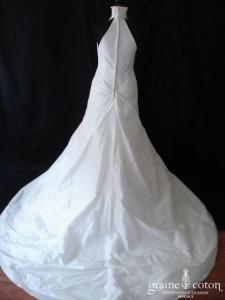 Marylise - Robe une pièce en taffetas ivoire avec tour de cou