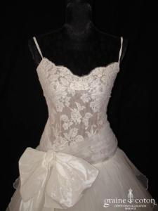 Linéa Raffaëlli - Robe taille basse en dentelle de calais et mouchoirs de mousseline organza et soie ivoire