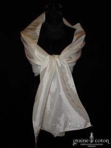 Étole en taffetas ivoire clair