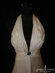 Azzaro - Robe fluide plus courte devant en soie ivoire avec tour de cou