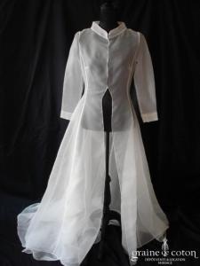 Manuel Mota pour Pronovias - Manteau Sénégal