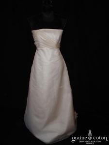 Courman - Robe taille empire drapée en organza de soie ivoire