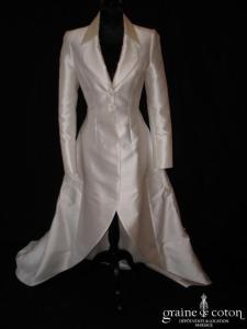 Harriet de Prag - Manteau long ivoire en mikado de soie