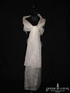 Pronovias - Étole en organza de soie ivoire
