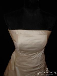 Création Jean Marc Chauve - Robe deux pièces drapée en doupion de soie ivoire