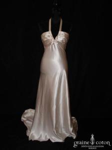 Création Nathalie Bourgey-Biron - Robe une pièce en satin de soie ivoire