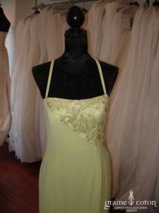 Palais Royale - Dîner en ville - Robe de cortège vert anis