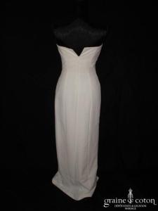 Harriet de Prag - Robe blanche droite en crêpe