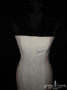 Harriet de Prag - Robe blanche droite en crêpe