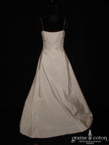 Mariées de Paris - Robe taille haute en taffetas ivoire avec fines bretelles