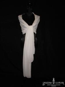 Étole en mousseline ivoire