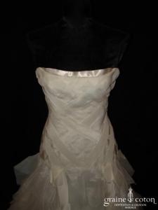 Mariées de Paris - Robe taille basse en mouchoirs d'organza ivoire