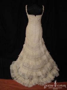 Pronovias - Robe fourreau en dentelle de coton et gaze de soie