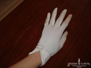 Pronovias - Gants courts à boutons ivoire clair