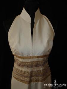 Julien Thomas - Robe une pièce en soie sauvage ivoire et dorée