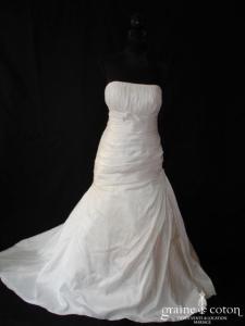 Marque espagnole dégriffée - Robe taille basse empire en taffetas blanc drapé