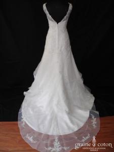 Création - Robe taille basse en organza blanc
