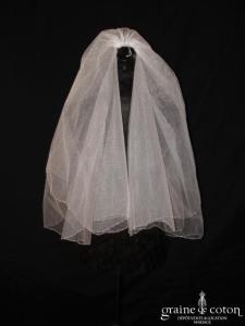 Voile court en tulle blanc bordé de petites perles