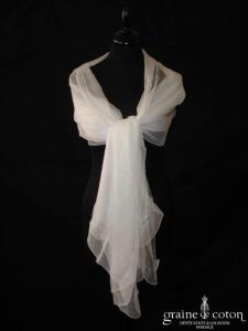 Étole en mousseline de soie ivoire clair