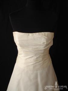 Cymbeline - Robe drapée en soie sauvage et organza de soie ivoire